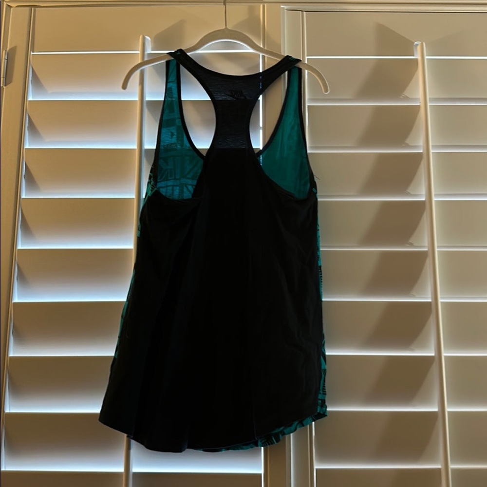 Nike Graphic Tank